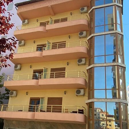 Hotel Edland Vlorë Exteriér fotografie