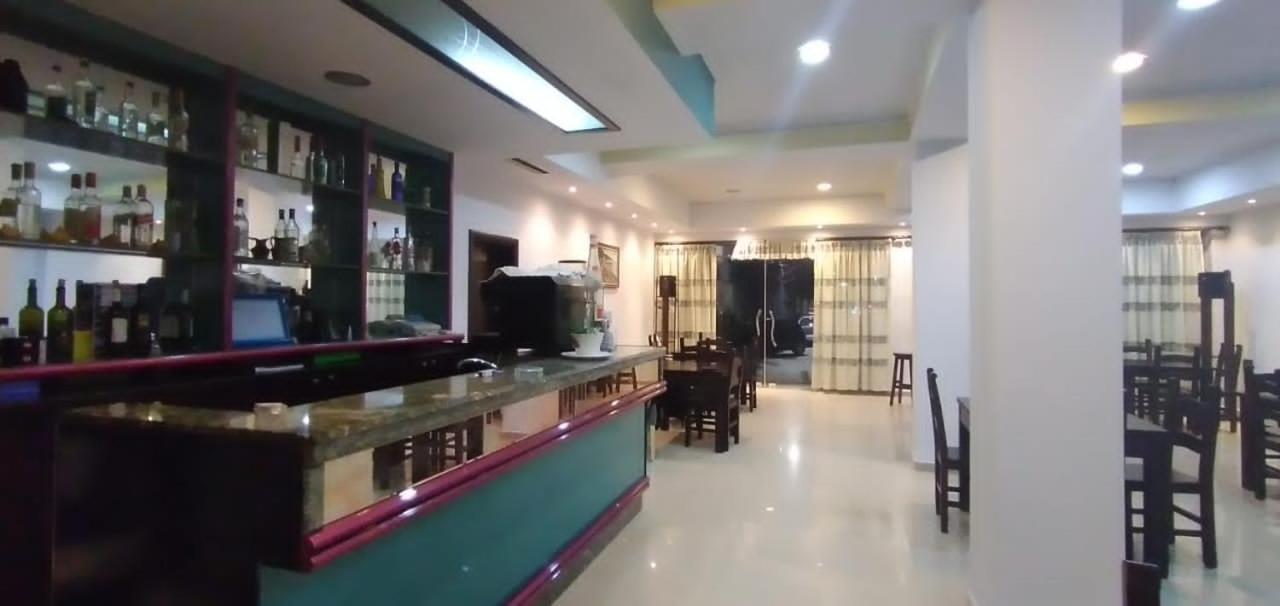 Hotel Edland Vlorë Exteriér fotografie