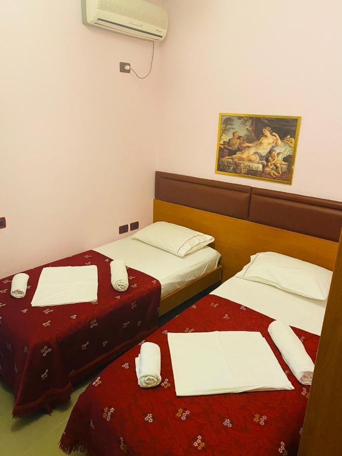 Hotel Edland Vlorë Exteriér fotografie
