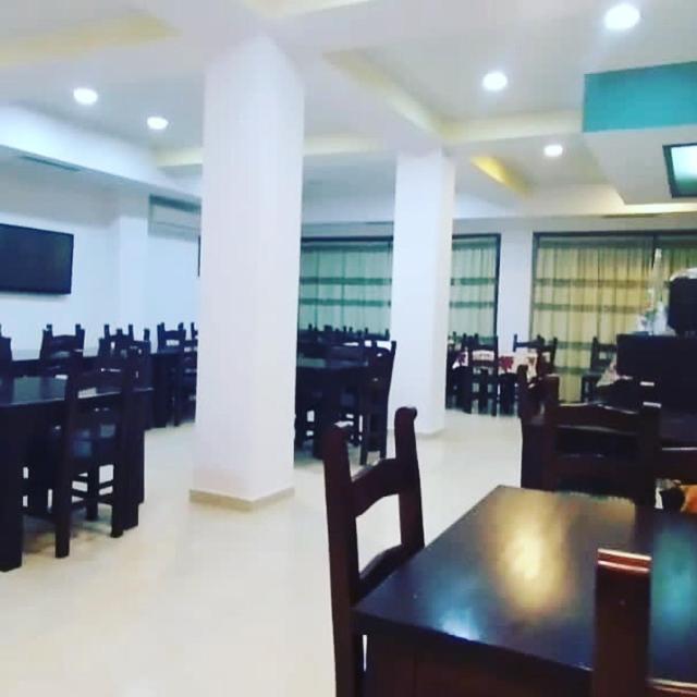 Hotel Edland Vlorë Exteriér fotografie