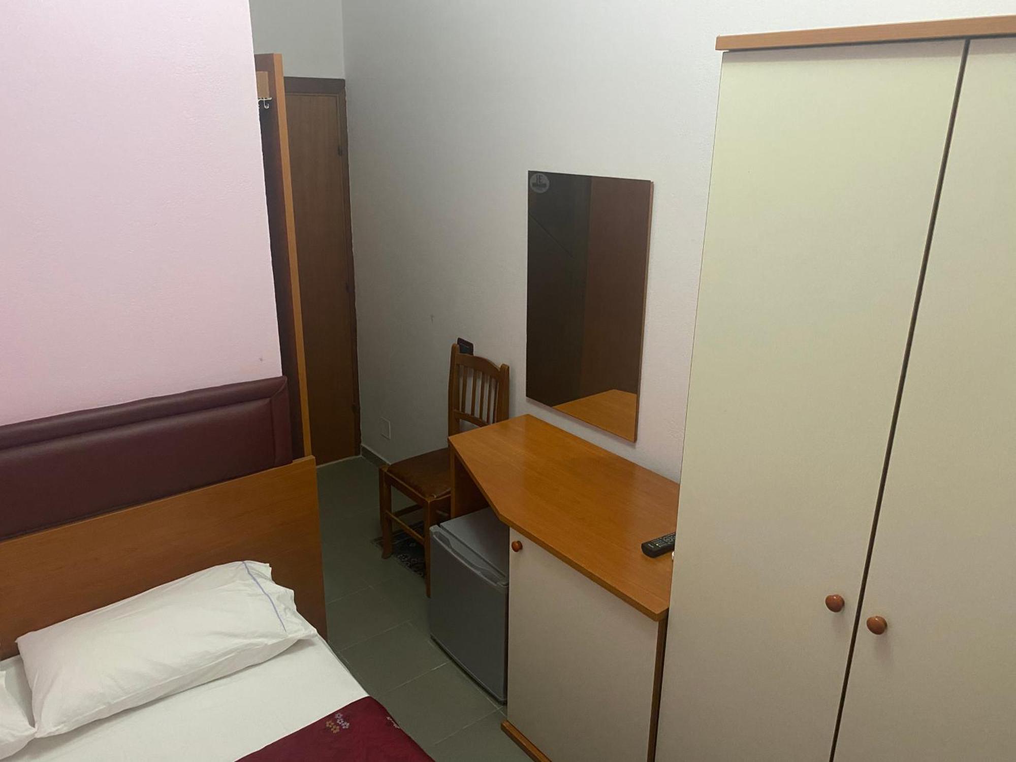 Hotel Edland Vlorë Exteriér fotografie